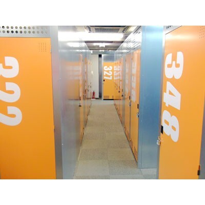 ハローストレージ三鷹下連雀 内観