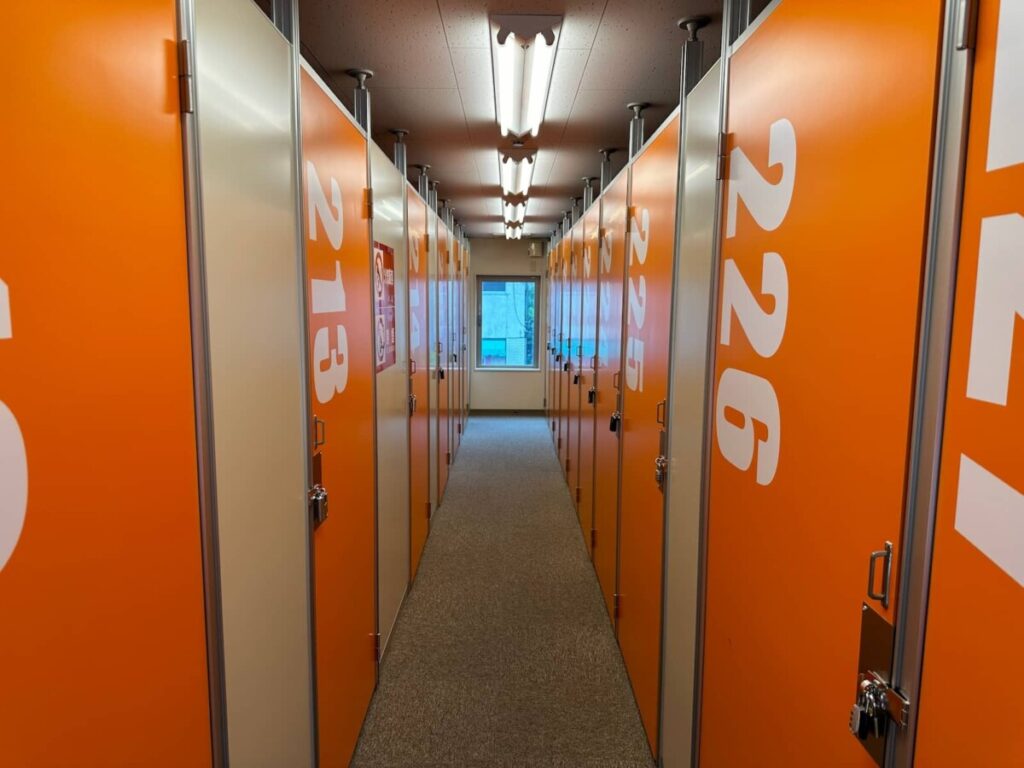 ハローストレージ足立竹ノ塚2 内観