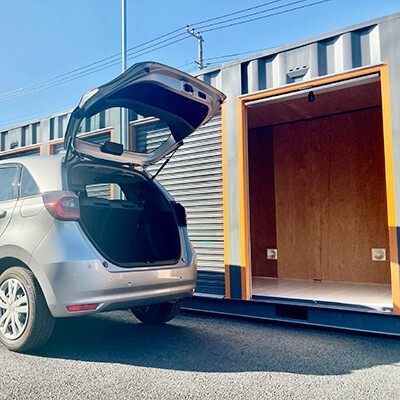 ハローストレージ北千住 車乗り入れ画像